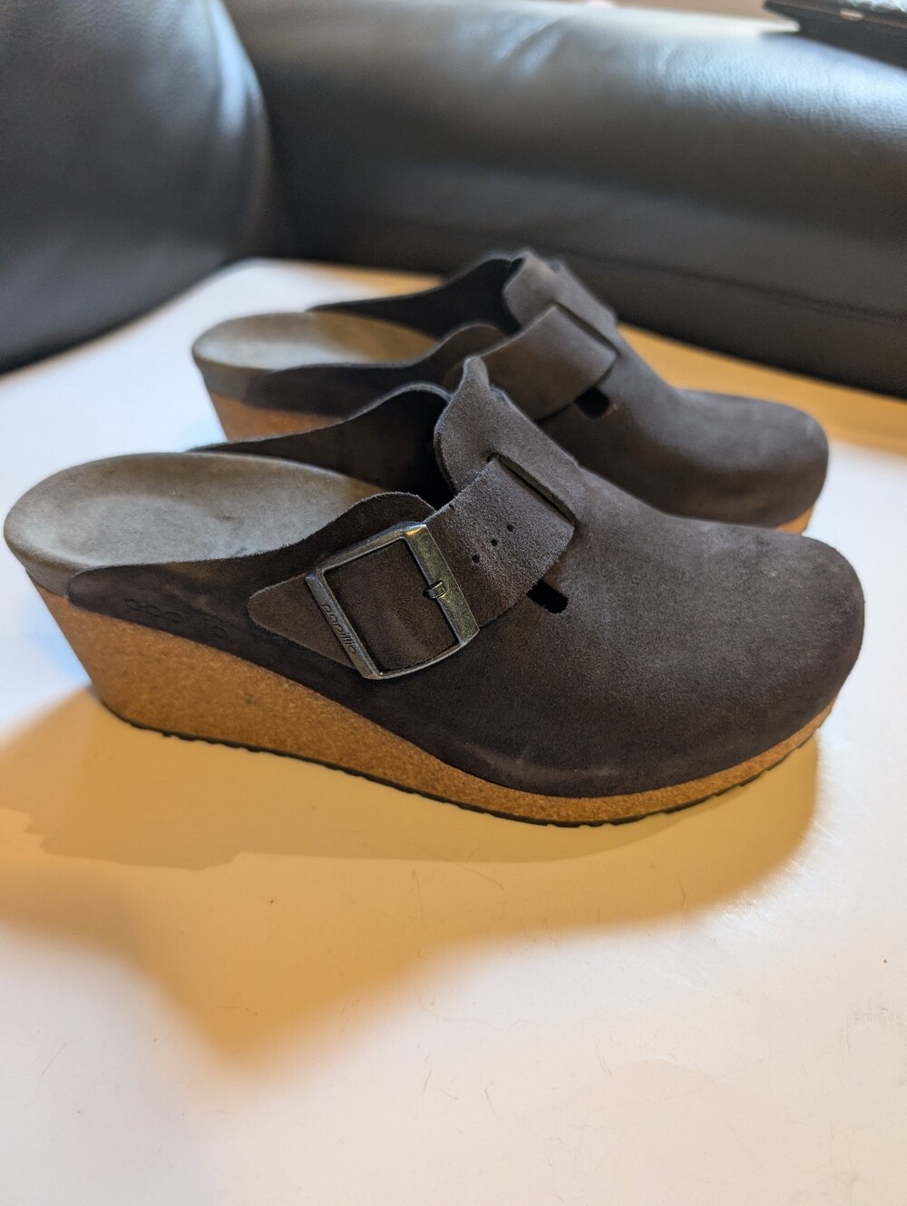 Papillio by Birkenstock Fanny Wedge Clog Grey Suede Size 9(40) Narrow in EUC